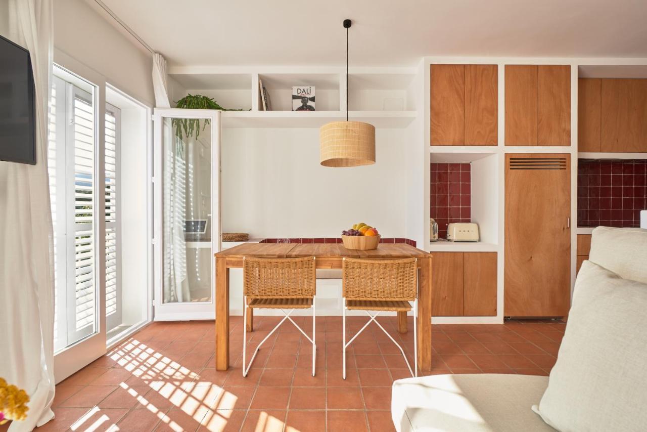 Beachfront Suite In Cadaques Center Esterno foto